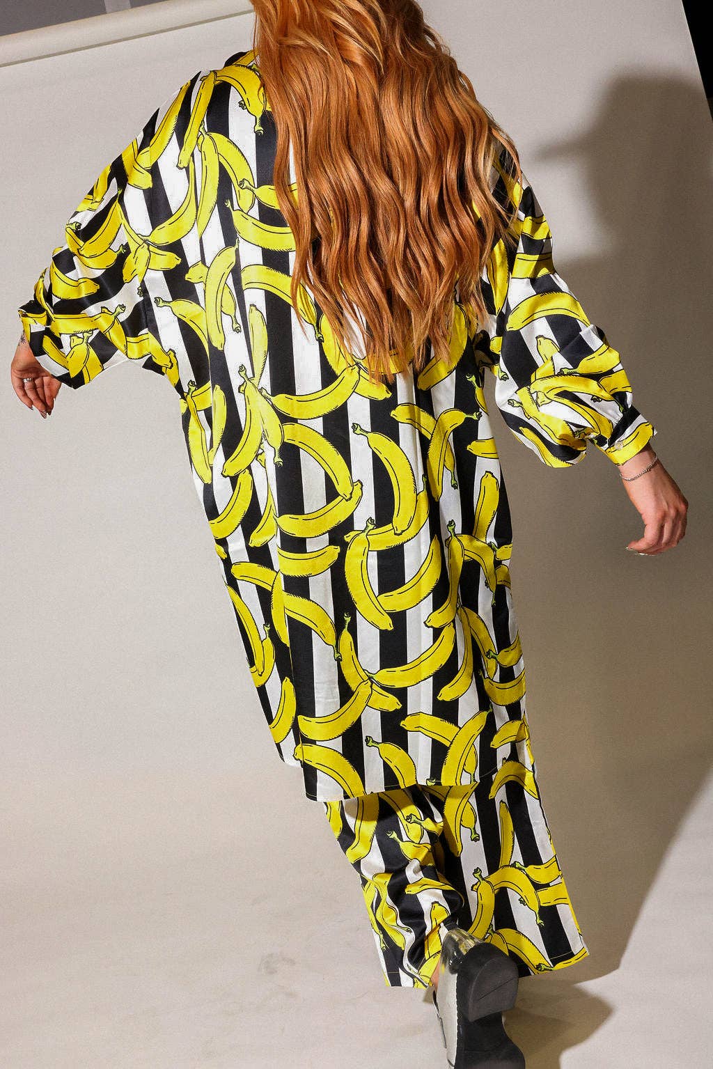 B-A-N-A-N-A-S Oversized Bow-Tie Set