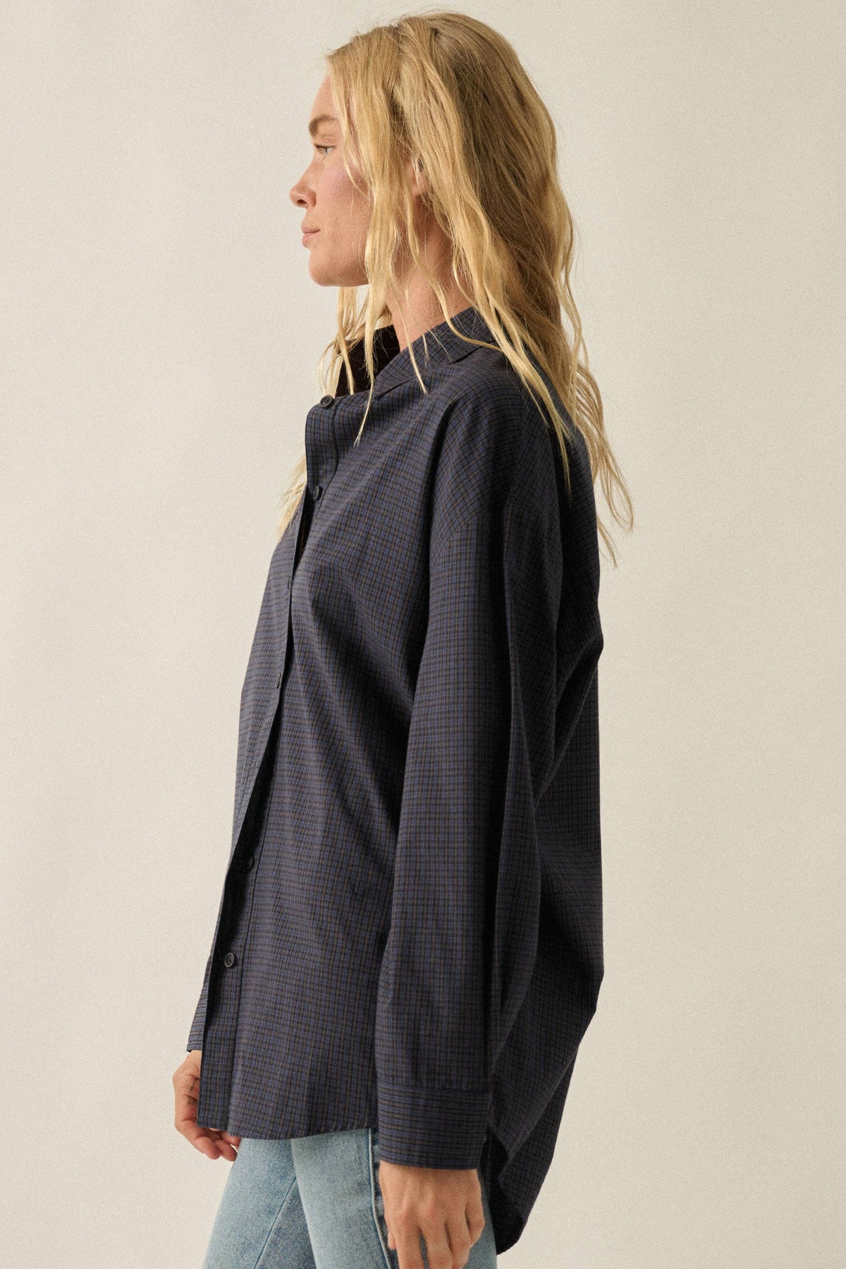 Plaid Button-Front Collared Long-Sleeve Oversize Shirt