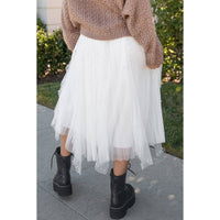 TULLE SKIRT WITH PEARL DETAIL