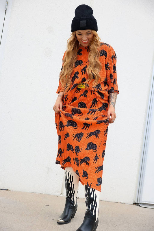 Midnight Strike Plisse Maxi Skirt Set