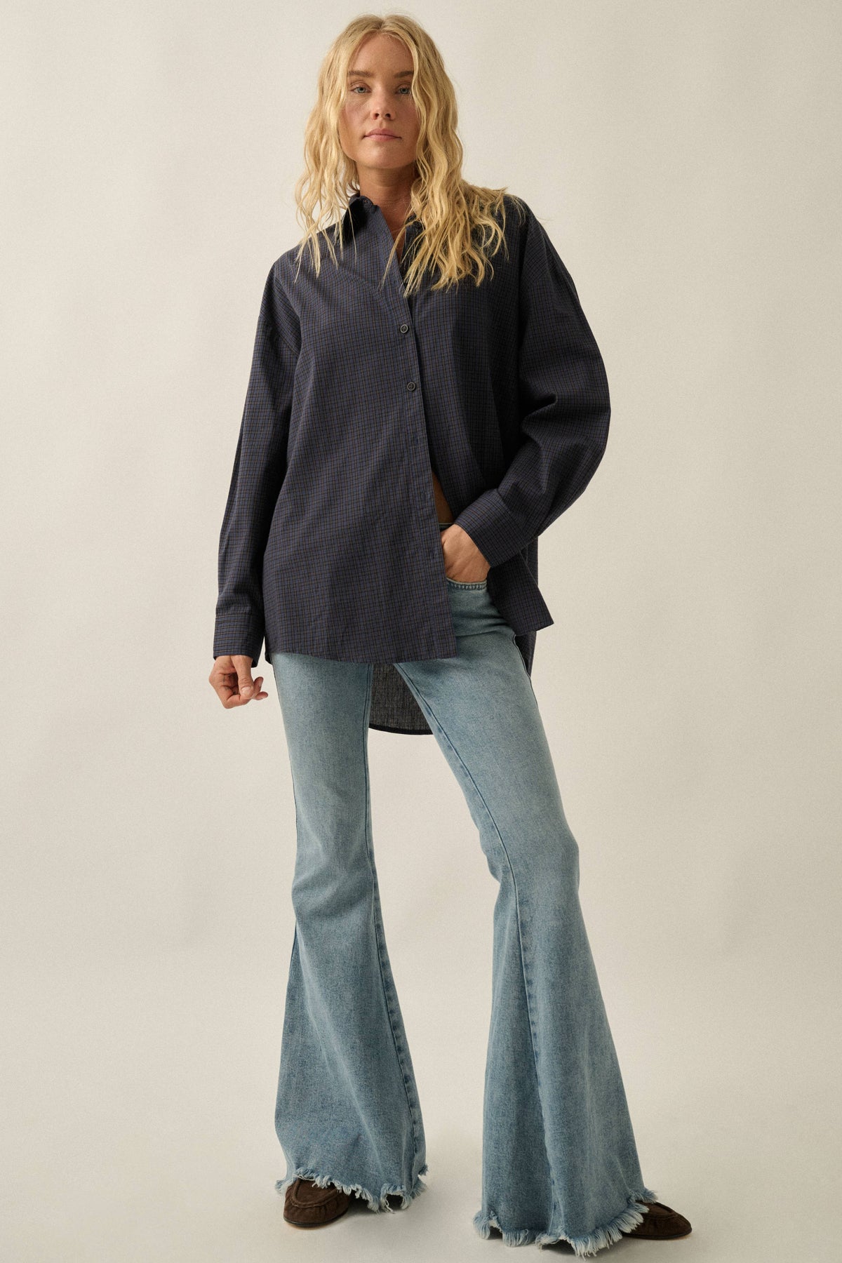 Plaid Button-Front Collared Long-Sleeve Oversize Shirt